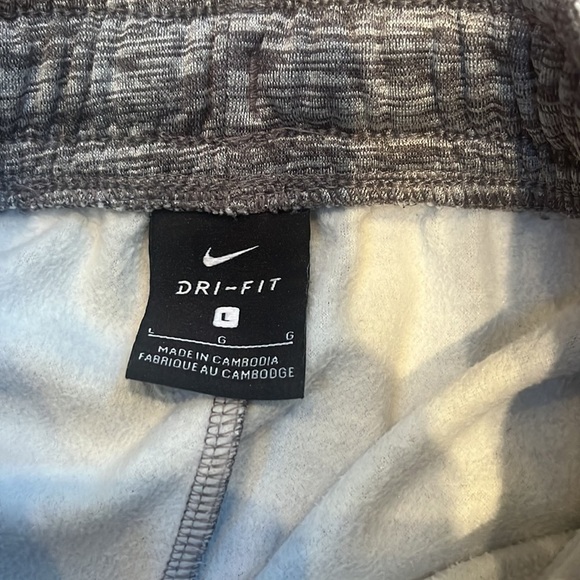 Nike Dri-Fit Boy’s Grey Sweatpants Size L - Picture 4 of 7